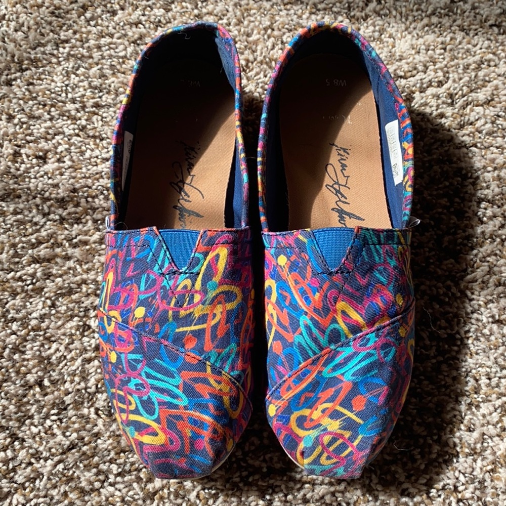 TOMS X James Goldcrown Hearts Classics shoes